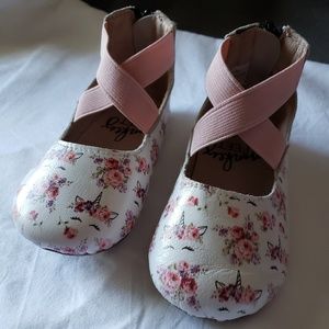 Monkey Feet Unicorn Ballet Straps in 12-18 months